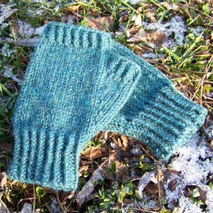 Pine Woods Fingerless Gloves