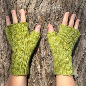 Wanderwood Mitts